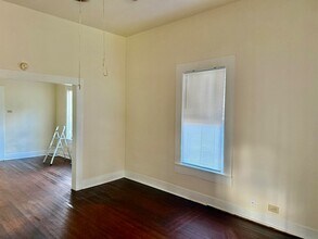 470 S 3rd St in Silsbee, TX - Foto de edificio - Building Photo