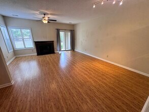 6020 Winterpointe Ln in Raleigh, NC - Building Photo - Building Photo