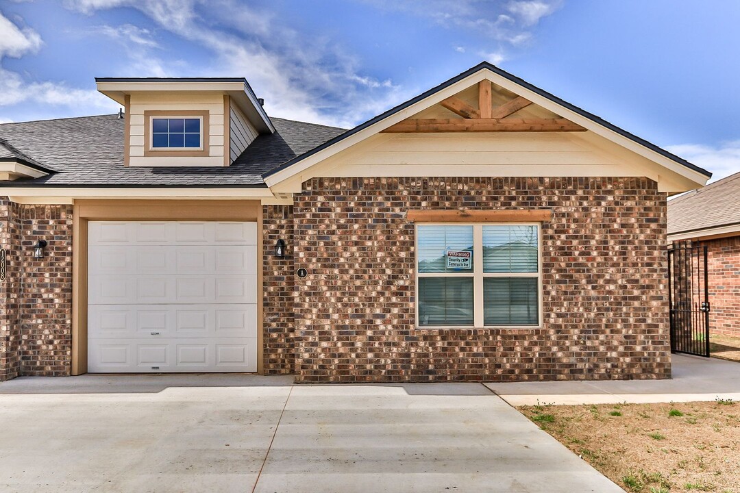 12008 Evanston Ave in Lubbock, TX - Building Photo