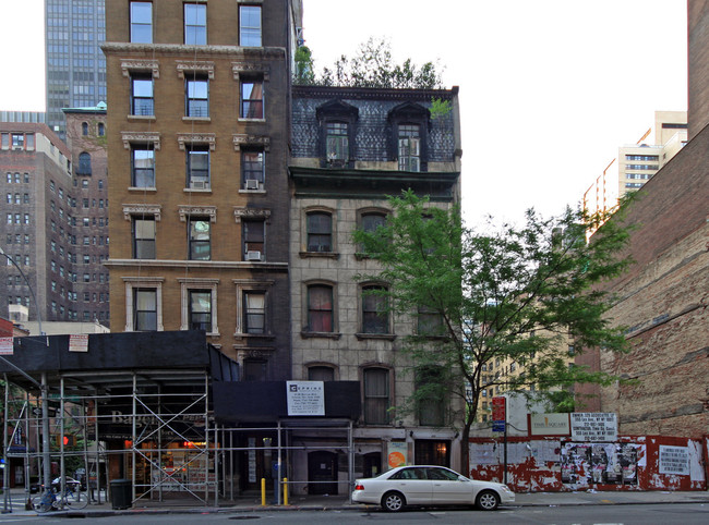 329 Lexington Ave in New York, NY - Building Photo - Building Photo