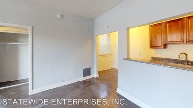 516 N Harvard Blvd in Los Angeles, CA - Building Photo - Building Photo