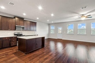 277 Magna Ln in Liberty Hill, TX - Building Photo - Building Photo