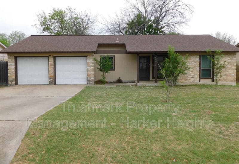 1230 Preswick Cir Photo