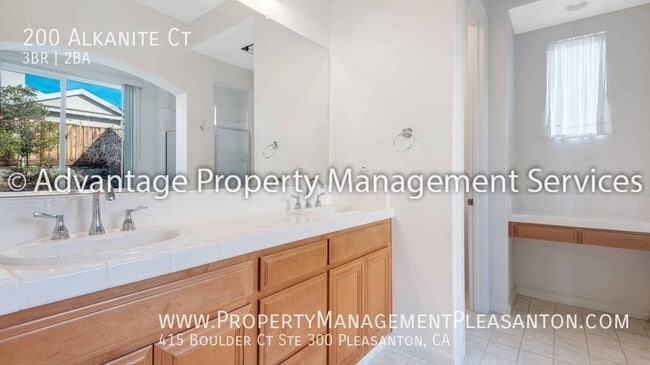 200 Alkanite Ct in San Ramon, CA - Building Photo - Building Photo