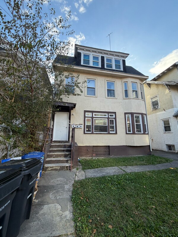 691 Elizabeth Ave in Newark, NJ - Building Photo - Building Photo