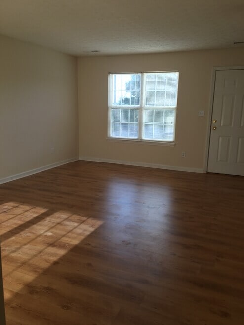 586 Lost Cir, Unit C in Bowling Green, KY - Building Photo - Building Photo