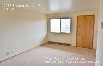 4215 Linden Ave N in Seattle, WA - Building Photo - Building Photo