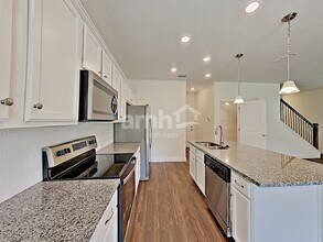 8601 Highfield Ave in Jacksonville, FL - Building Photo - Building Photo