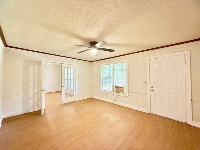 6009 Sewell St in Pensacola, FL - Building Photo - Building Photo