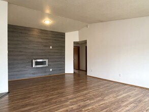 204 3rd St in Dallesport, WA - Building Photo - Building Photo