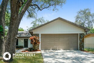 4212 E Temple Heights Rd in Tampa, FL - Building Photo