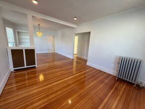 272-274-274 Belgrade Ave in Boston, MA - Building Photo - Building Photo