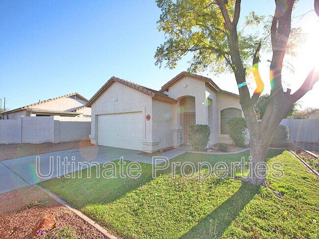 8865 N 66th Dr in Glendale, AZ - Building Photo - Building Photo