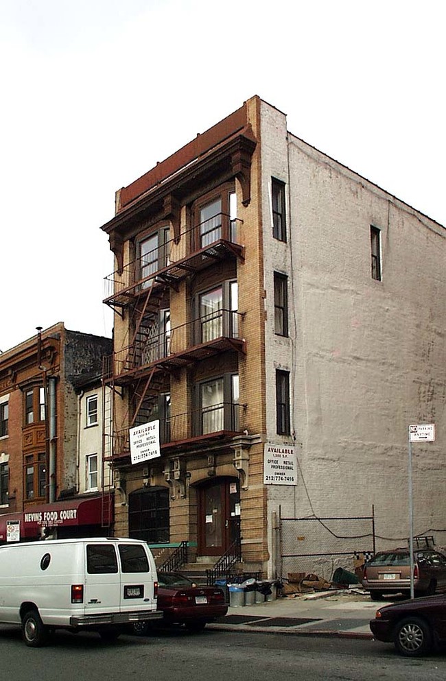 323 Schermerhorn St in Brooklyn, NY - Foto de edificio - Building Photo