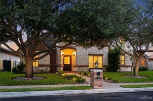 38 3rd N Ln in McAllen, TX - Building Photo
