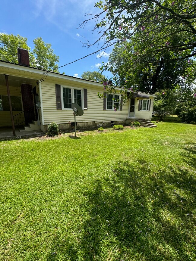 108 Bazemore St in Lewiston Woodville, NC - Building Photo - Building Photo