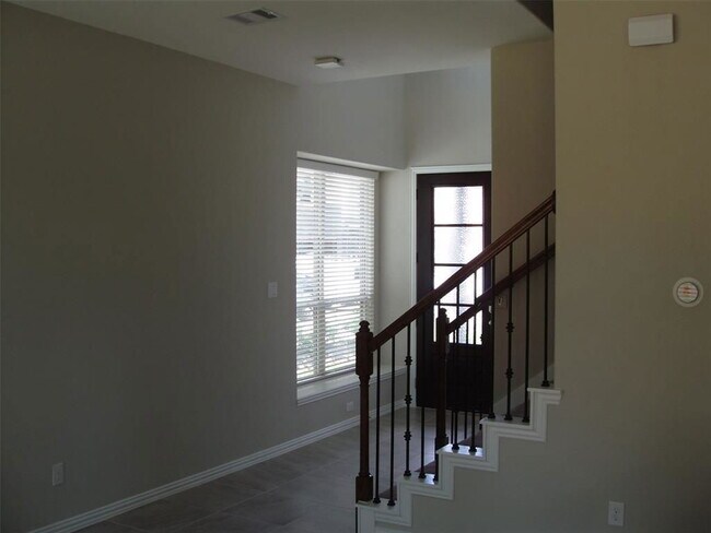 210 Moon Dance Ct in Conroe, TX - Building Photo - Building Photo