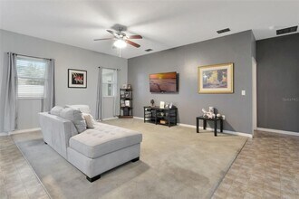 954 Revere Ave in Haines City, FL - Foto de edificio - Building Photo