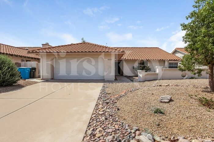 4323 E Beck Ln in Phoenix, AZ - Building Photo