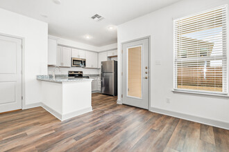 7616 Briarwood Pass in San Antonio, TX - Building Photo - Building Photo