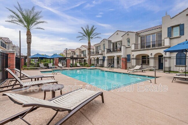 4022 E Erie St in Gilbert, AZ - Building Photo - Building Photo