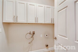 9805 W Hinsdale Pl in Littleton, CO - Building Photo - Building Photo