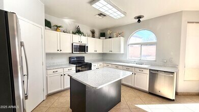 1103 E Grove St in Phoenix, AZ - Building Photo - Building Photo