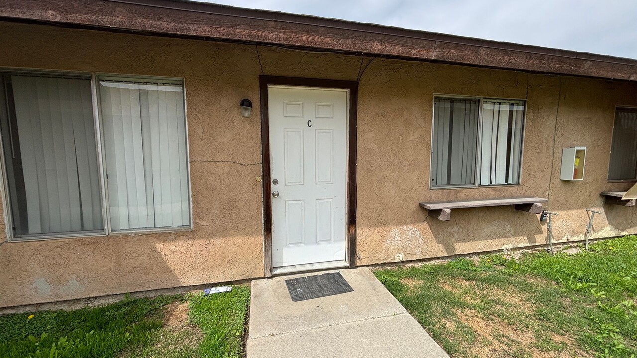 533 Montecito Ave in Hemet, CA - Building Photo