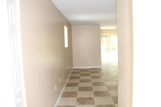 3760 N Jog Rd-Unit -101 in Royal Palm Beach, FL - Building Photo - Building Photo