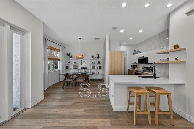 15 NE 20th Ave in Pompano Beach, FL - Building Photo - Building Photo