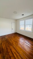 812 Tyler Ave in Radford, VA - Building Photo