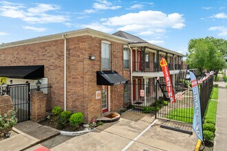 Crossings at Berkley Square in Houston, TX - Foto de edificio - Building Photo