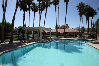 43376 Cook St in Palm Desert, CA - Building Photo - Building Photo
