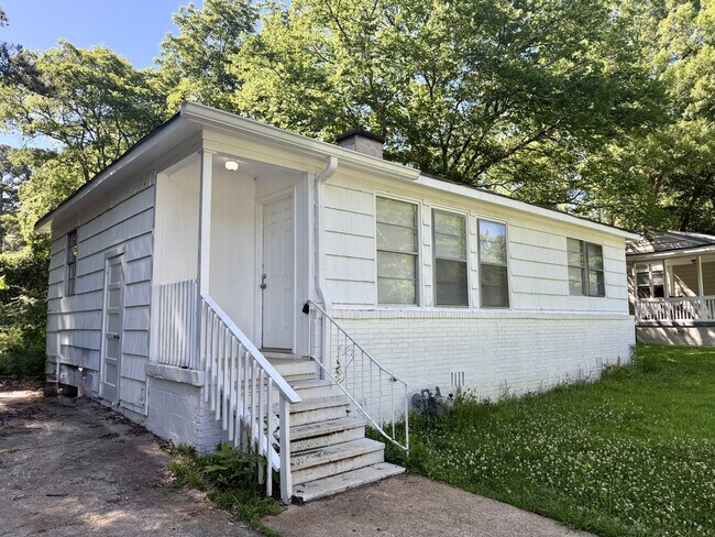 property at 628 Annie Laura Dr