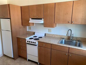 113 Prospect Hill St in Newport, RI - Building Photo - Building Photo