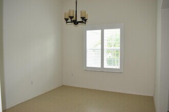 901 SW Haleyberry Ave in Port St. Lucie, FL - Building Photo - Building Photo
