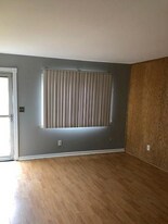 21627 Negaunee in Southfield, MI - Building Photo