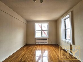 61-15 43rd Ave-Unit -7F in Queens, NY - Building Photo - Building Photo