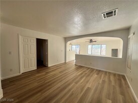 6577 E Escatawpa Bay Ct in Las Vegas, NV - Building Photo