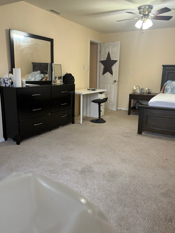 property at 933 N Winnifred St