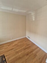 923 E 227th St in Bronx, NY - Building Photo - Building Photo