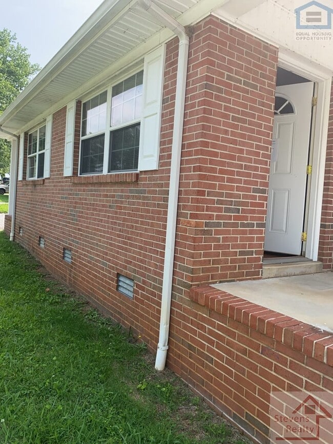 207 Bermuda Dr