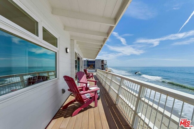 24742 Malibu Rd in Malibu, CA - Building Photo - Building Photo