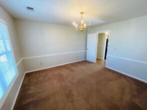 900 Stockwood Ct in High Point, NC - Building Photo - Building Photo