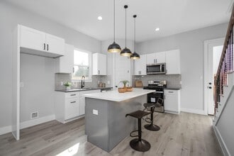 2105 Sam Wilson St in Houston, TX - Building Photo - Building Photo