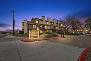 4800 Northway Dr in Dallas, TX - Building Photo