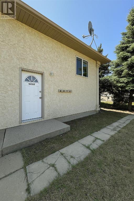 9408 100 Ave. in Grande Prairie, AB - Building Photo - Building Photo