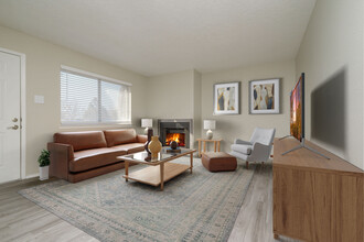 Meadowlark Apartments in Rio Rancho, NM - Foto de edificio - Building Photo