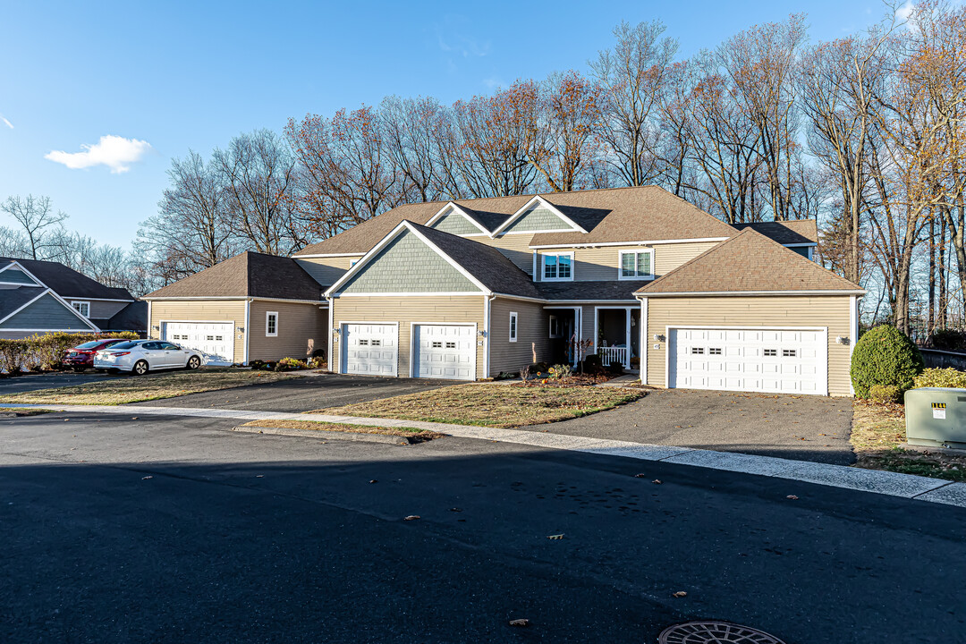 Ridgeview Village in Southington, CT - Building Photo