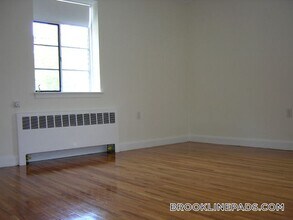 86 St Paul St in Brookline, MA - Building Photo - Building Photo